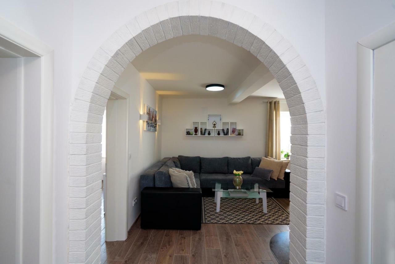 Apartments Magli Kaštela Eksteriør billede