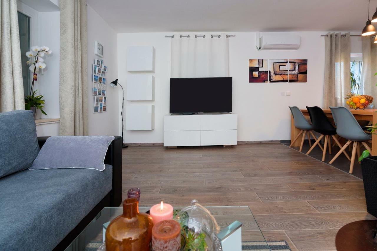 Apartments Magli Kaštela Eksteriør billede